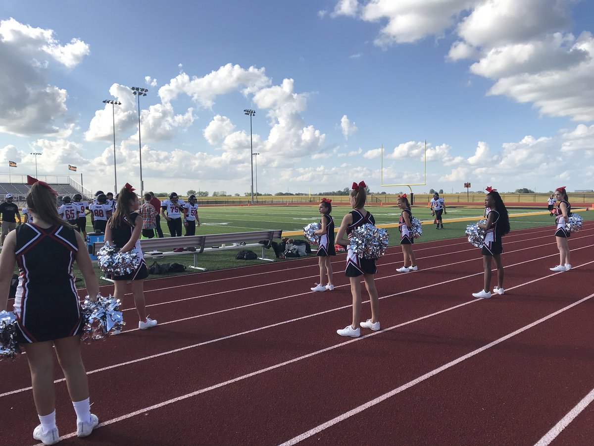 MrsCodding's tweet photo. My girls! #ccmscheer https://t.co/4A7gVCjo0o