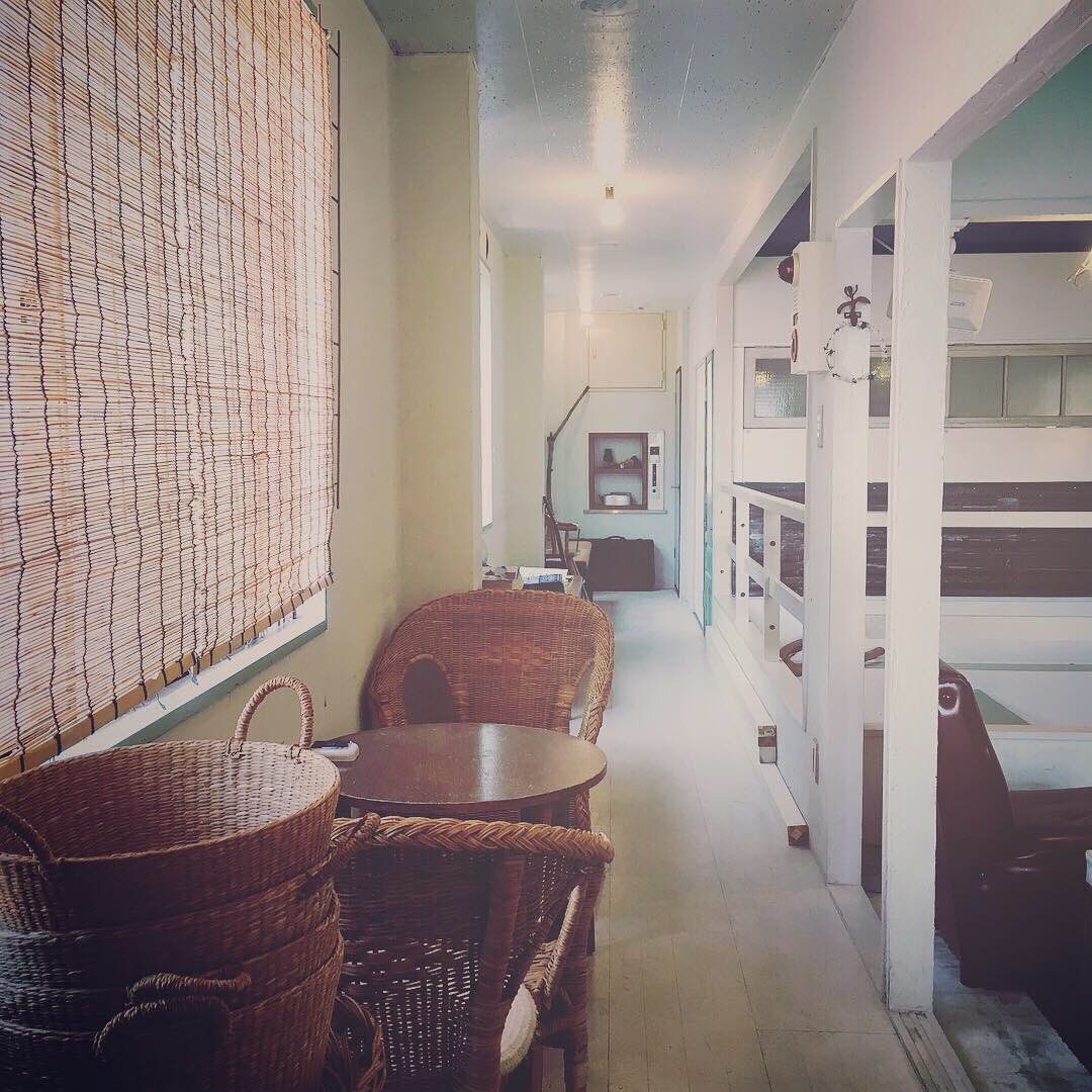 fukurouza's tweet photo. フクロウ座のあとに
お店をやりたい方を探しています。

居抜き物件でお探しの方
お気軽にお問い合わせください。

フクロウ座
042-711-7377

#居抜き物件 #リノベーション #カフェ #二階建て #矢部 #テナント募集 https://t.co/viV42F4zkk