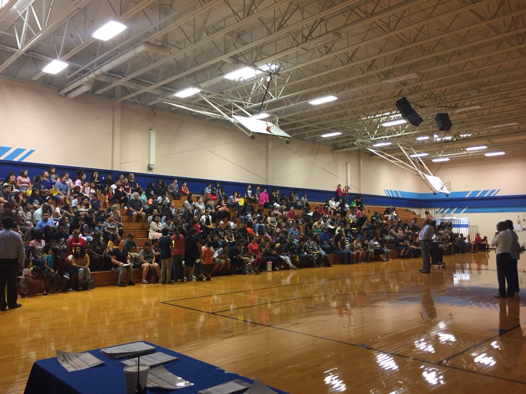 SpringISDMiddle's tweet photo. “This is the start of an exciting new chapter for @WellsWolverines.

It’s our privilege to work in partnership with you to make Wells the foremost school not just in our area, but in all of @SpringISD.”

We won’t let you down.” @DrRLong3

#WelcomeSpringISD #OpenHouse #TheWellsWay https://t.co/QCWq30pRK5