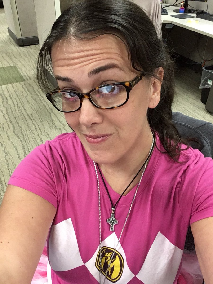 erinfish28's tweet photo. Ceridian Super hero day??? The pink ranger and super woman were on hand today! It’s time for our Ceridian Cares giving campaign!!@Ceridian #CeridianCaresSTP  #HRrocks #lovemyjob #ceridian https://t.co/TE8t9RbM8c