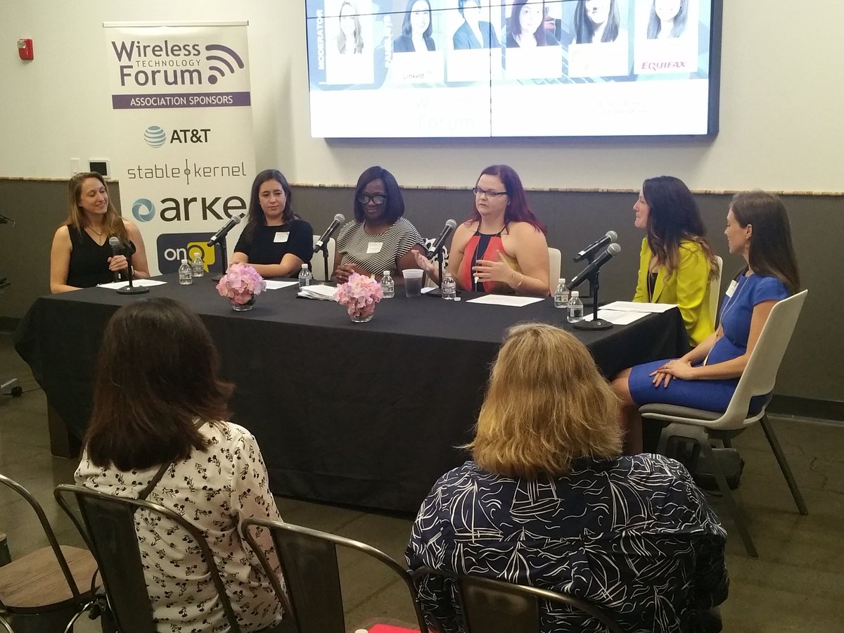 VrMediaHouse's tweet photo. Amazing nsights at #Atltechpark on #BigData in a house full of heavy hitting #womenintech #womeninbigdata at @wirelesswomen @WirelessTechATL https://t.co/V8qtQViOhN