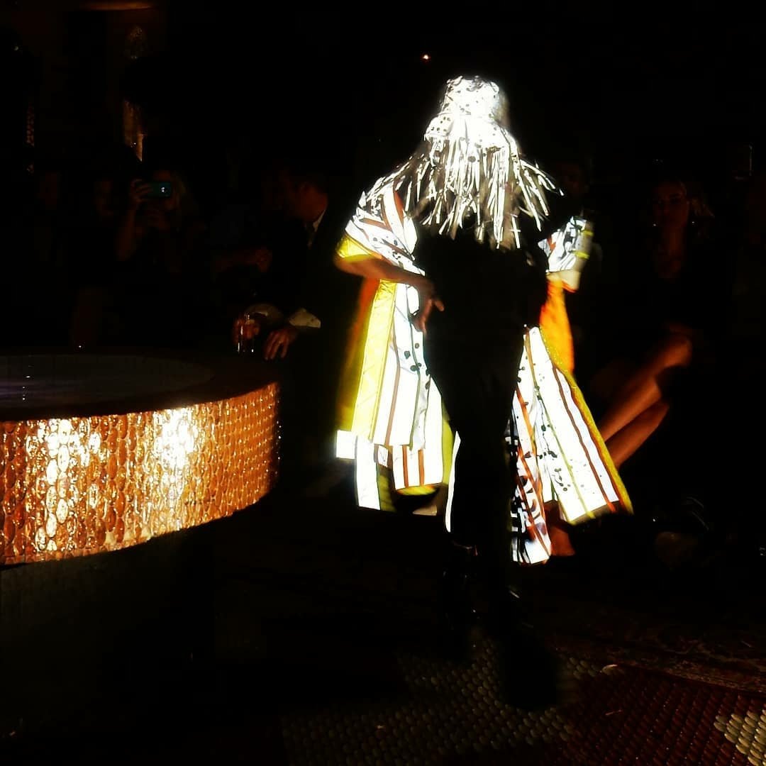 desmond_amazing's tweet photo. Walking for @danielchimowitz for @nyfw at @CasaLaFemmeNYC - makeup by Humna Sheikh
The most AMAZING thing about these fashions is that when the flash of the cameras go off, the clothes glow!
More:
https://t.co/FdNdURL98G
#danielchimowitz #nyfw #dragkid #desmondisamazing https://t.co/PUxfv8hKcr