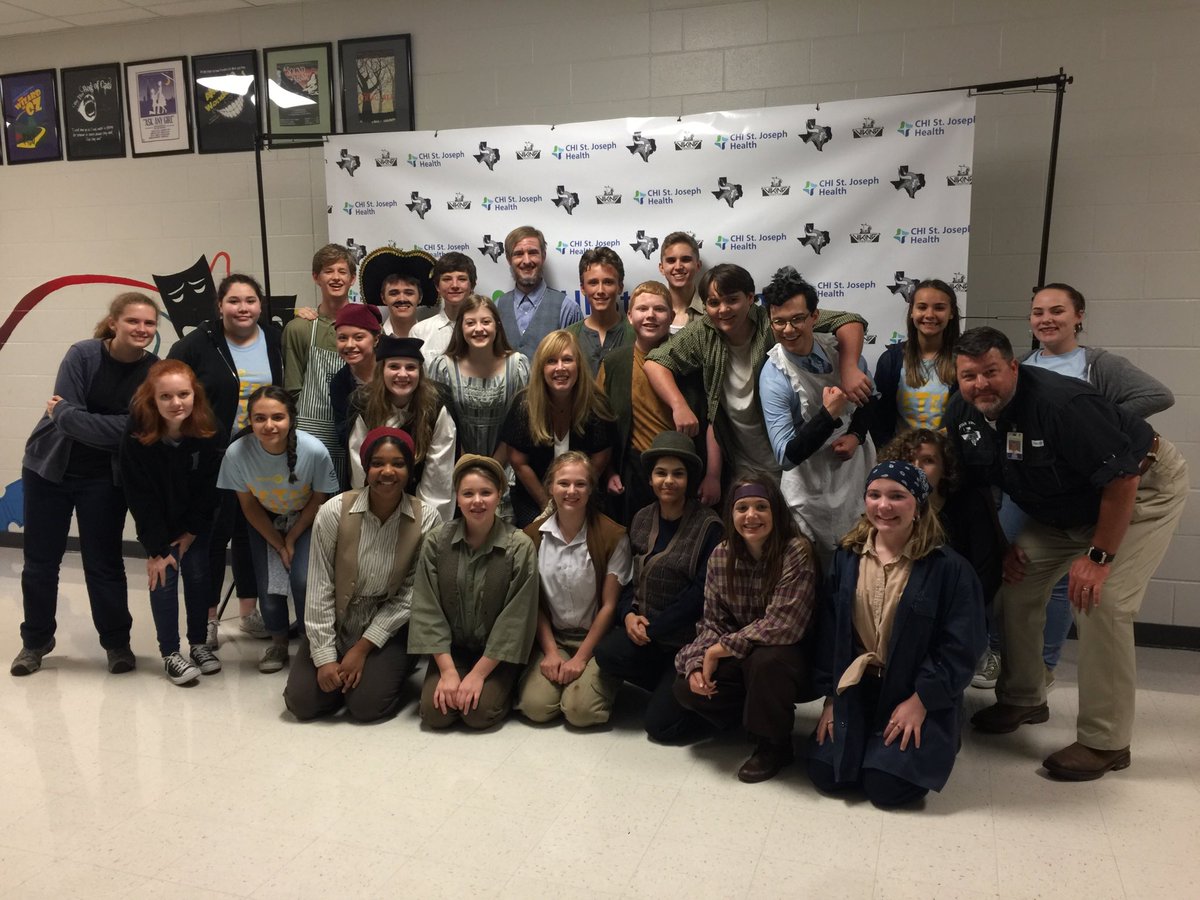 FBISDSupe's tweet photo. What a great night in black box theatre at Bryan High with hilarious production of Peter and the Star Catcher! Can’t believe cast, crew and directors could create such a wonderful play in only 4 weeks! So much talent! Proud Supt! Opportunity Awaits in Bryan ISD! #tellthestory 👏 https://t.co/SJDPoieEIt