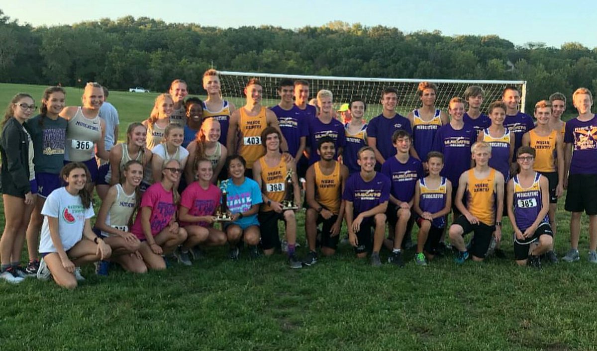 MuscatineIA's tweet photo. #MuskiesWin #RunMuskiesRun
#MuskieCrossCountry
@MuscatineHS https://t.co/q8BKrWPgnp