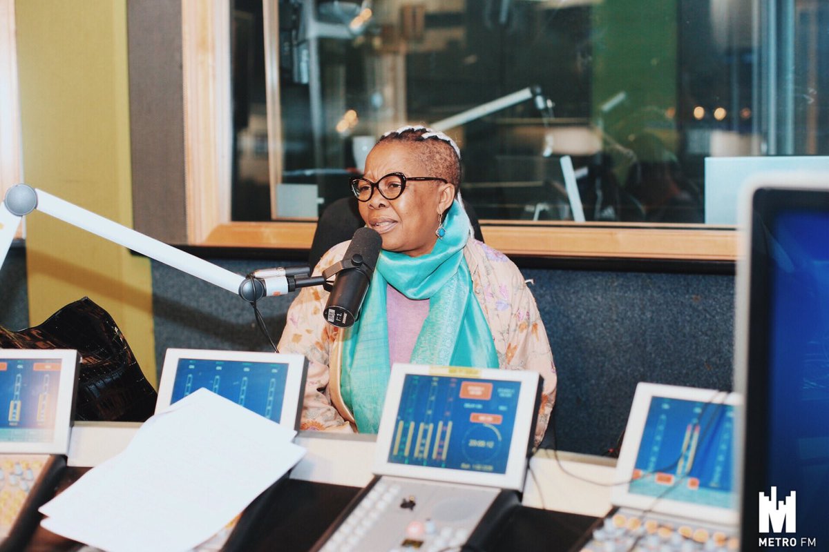 METROFMSA's tweet photo. Having #FreshBreakfast with radio royalty Mam Shado Twala on #famousfreshfridays @shadotwala @DJFreshSA @M_Letsholonyane @AngieKhumalo @Fentselite_ https://t.co/wnsAE0qdzA