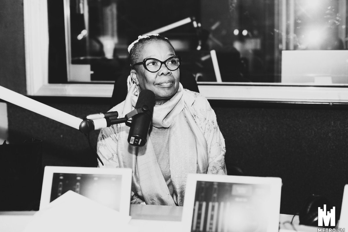METROFMSA's tweet photo. Having #FreshBreakfast with radio royalty Mam Shado Twala on #famousfreshfridays @shadotwala @DJFreshSA @M_Letsholonyane @AngieKhumalo @Fentselite_ https://t.co/wnsAE0qdzA