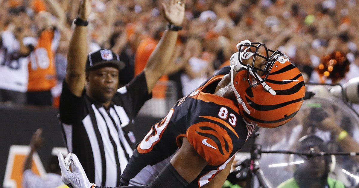 Bengals's tweet photo. 2-0 to start the season.

Watch full highlights from the #Bengals 34-23 win over the Baltimore Ravens. #BALvsCIN #SeizeTheDEY 

🎥: https://t.co/0c1gyh3dkQ https://t.co/OSfgrsS3wJ