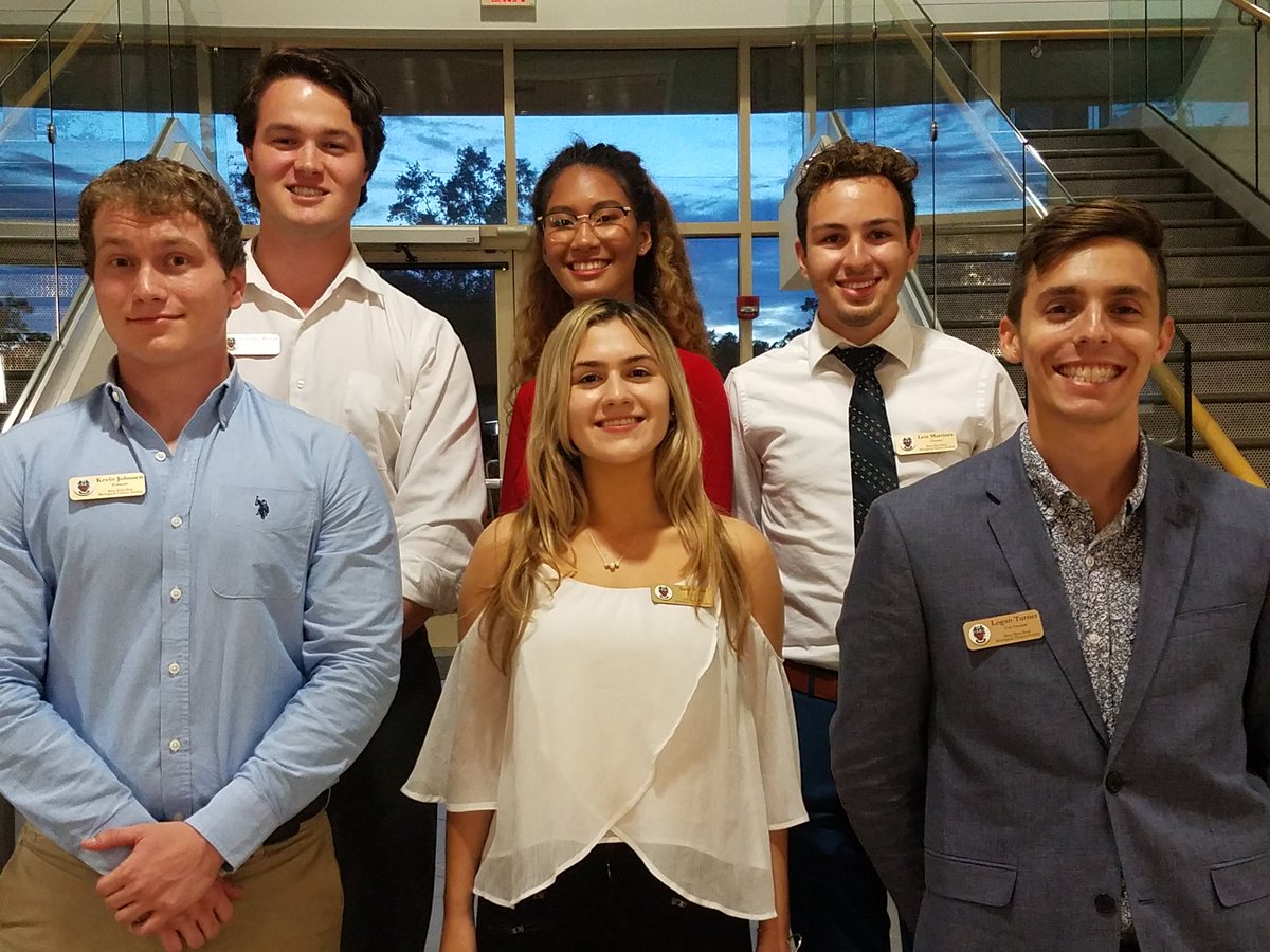 FSUTriBeta's tweet photo. First GBM for BetaBetaBeta tonight. Txs 4 coming out to meet your new officer team! Beach clean up on Saturday - Keep Wakulla Beautiful! #kwcb CU there. Meet KIN 7 am @fsubio @jfadoollab https://t.co/iggLVX7f1Y