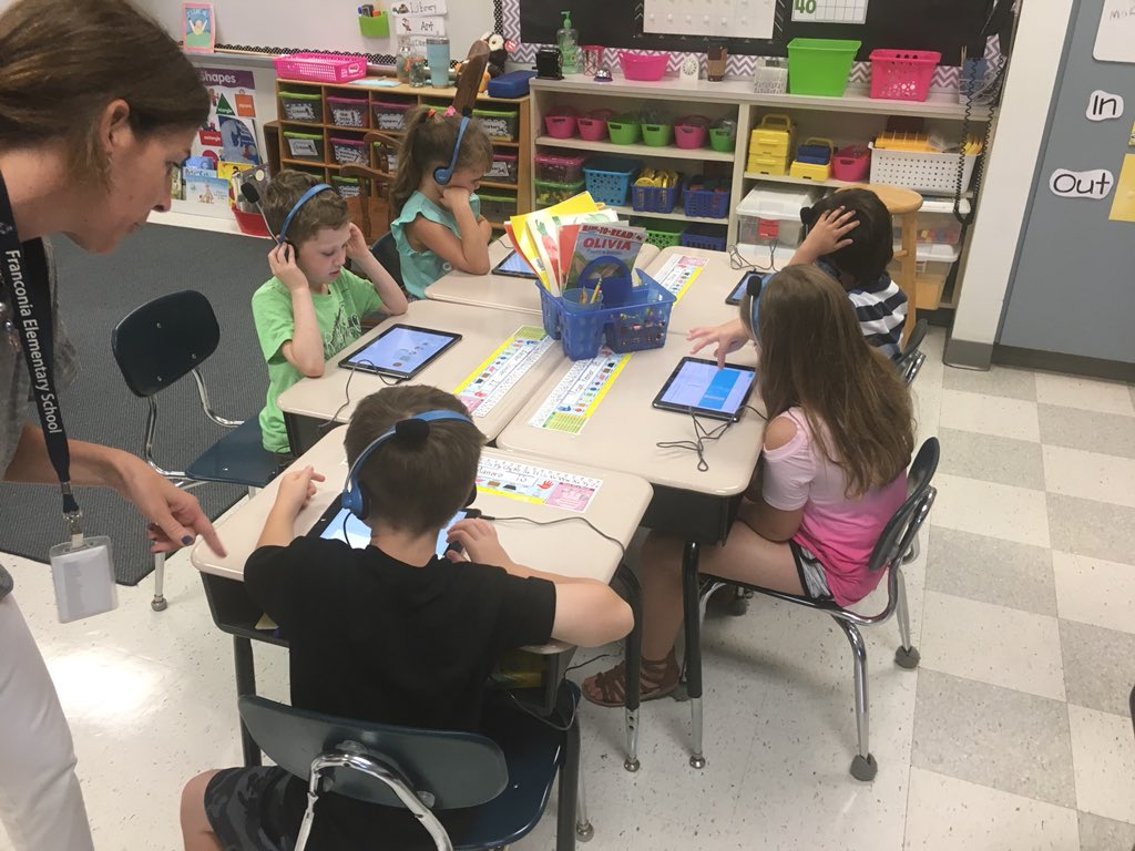 candisasd's tweet photo. 1st grade using iPads to take the MAP assessment- so much concentration and hard work!  I wish I had cool headphones too! https://t.co/wBJTnULtnQ
