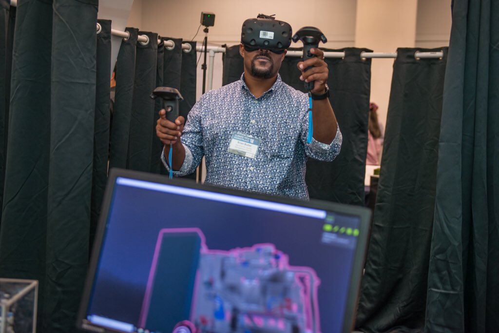 AirDistrict's tweet photo. @arensisgroup brings VR to the Climate Tech Marketplace to showcase their biomass to energy technology that converts waste from both inorganic and organic materials into combined heating, cooling and electricity renewable solutions. https://t.co/4RodoSjSaX
