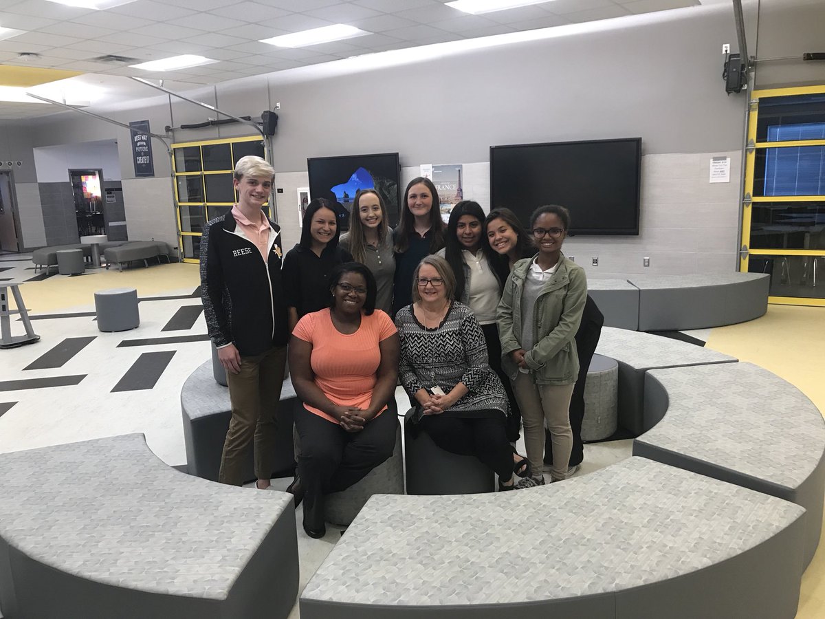 Crandall FCCLA loves our advisors! #ThankfulThursday <a href="/TexasFCCLA/">Texas FCCLA</a>