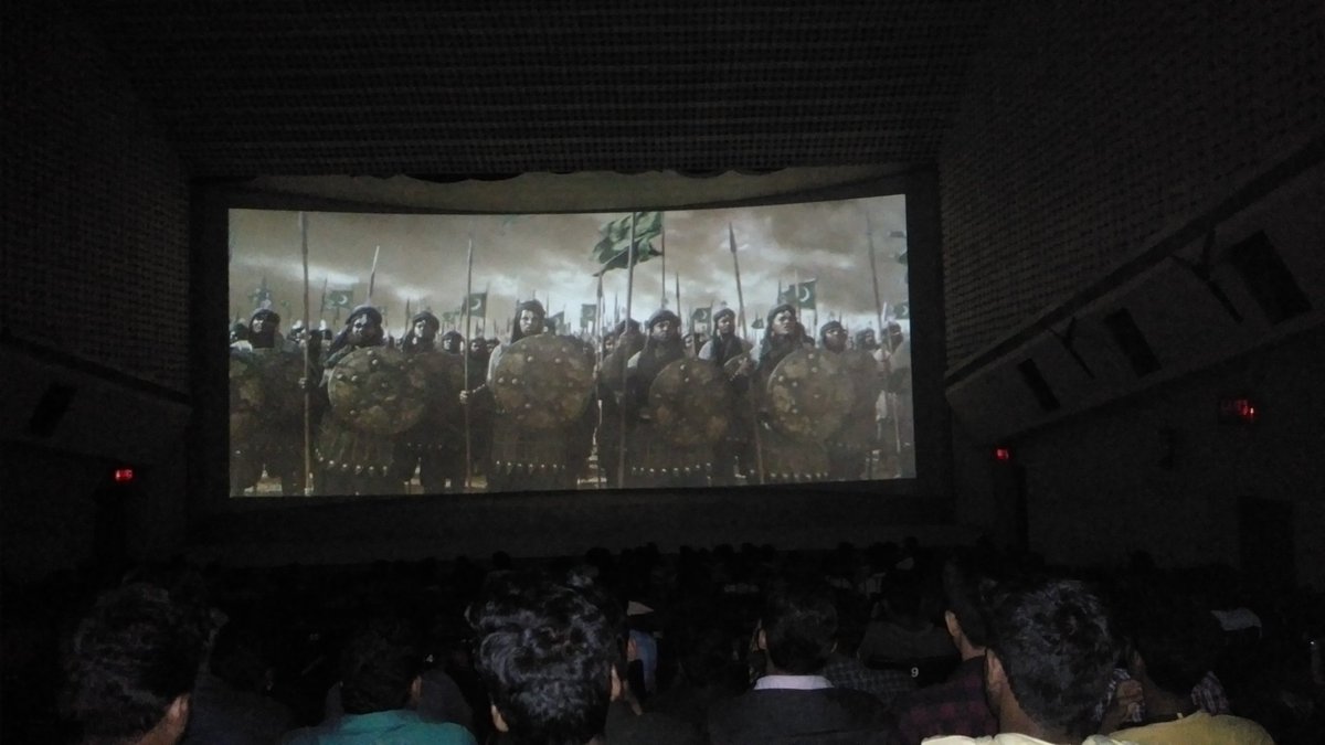 VISVASAM5's tweet image. @Siva_Kartikeyan watching #SeemaRaja At #srikarthikai theater
@nagercoilmovies