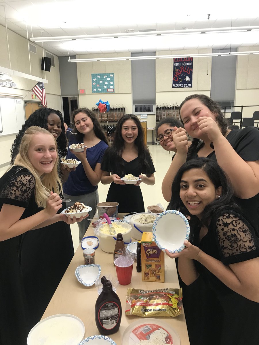 Proud of these singers for their beautiful performance of The Star-Spangled Banner at the 1st FCPS School Board Meeting of the year!! <a href="/FCPSR3/">FCPS Region 3</a> <a href="/Kaufax4Schools/">Tamara DerenakKaufax</a> <a href="/ThomasAEdisonHS/">Edison HS</a>