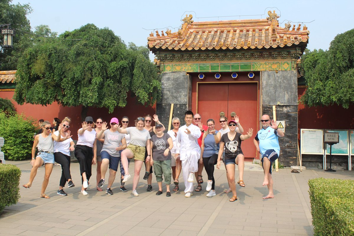 Walk the Wall to Fight MS! 🇨🇳🇨🇳 The team has reached the Great Wall and begin their 10 day challenge to Walk the Wall! Good luck to everyone involved! #DoItForMS #WalktheWalltoFightMS #MSGetInvolved #China #GreatWallofChina
