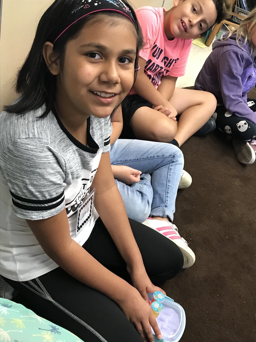 KatieKosloske's tweet image. Day 2 of Summer Souvenir Sharing. Building good speaking and good listening skills! #MagicPride #pwepaws