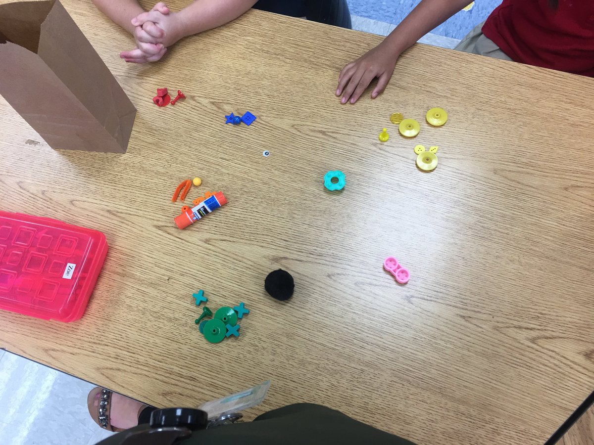 Ms_DelgadoCCPS's tweet photo. Ready set sort! Using all 5 of their senses to figure out how they can sort their objects. @GTEtoucans #guesshowtheysorted #softhard https://t.co/9i61xUfEBh