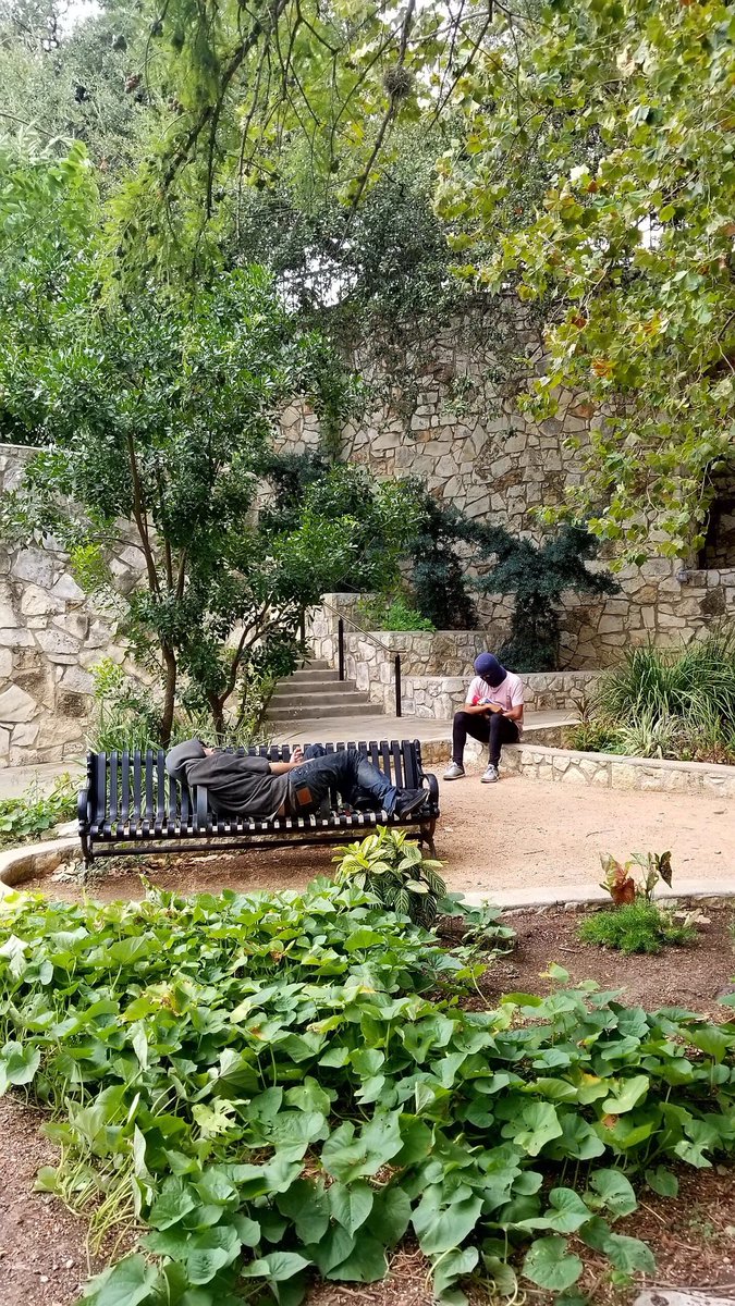 SleazyLord's tweet photo. San Antonio is so beautiful ✨ https://t.co/ixMW2SNnUf