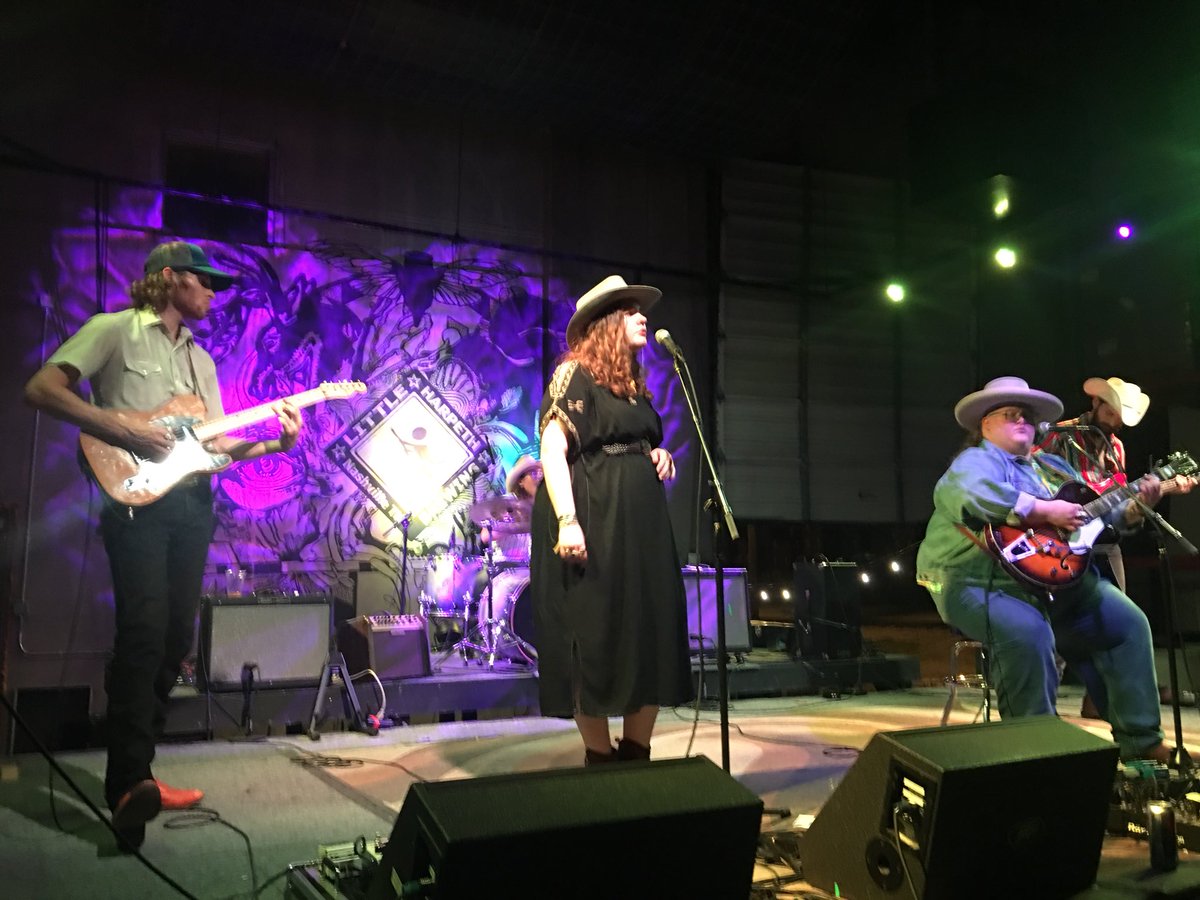 jareddeckmusic's tweet image. My friend @MalloryEagle singing w #joshuaraywalker at #littleharpeth. #nashville #americanafest #okie #oklahomamusic #statefairrecords
