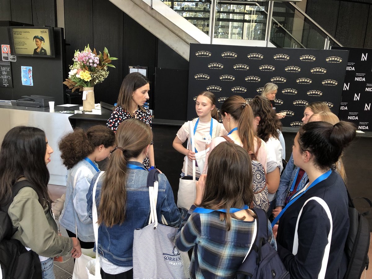 TeachersEducat1's tweet photo. @HollyRansom Thank you for taking the time to speak with our young women who look to confident &amp; capable communicators like yourself as role models! You need to see it to be it 💫 @SSCommunicate #wiredforwonder #santainthemiddle #SSCMY8 #AussieED https://t.co/Y5cyKH4Lzk