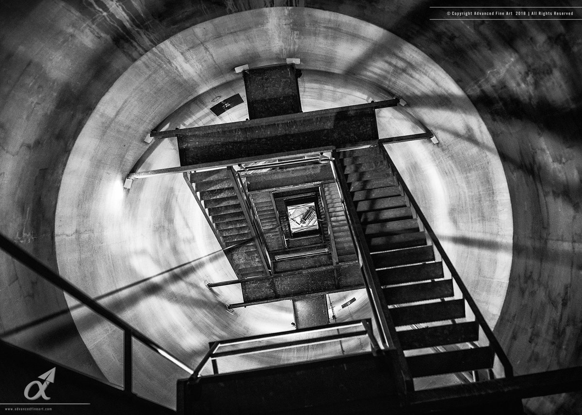 AdvancedFineArt's tweet photo. Ascend to the Light. Inside the Oak Island Lighthouse. Wishing Caswell Beach well during #HurricaneFlorence! #5DMarkIV #35mm #teamcanon #canonbringit #oakisland #lighthouse #laborday #labordayweekend #ocean #beach @OakIsland_Town @ourstatemag @CanonUSA @VisitNC @BrunscoBeaches https://t.co/cowEGGQIWV