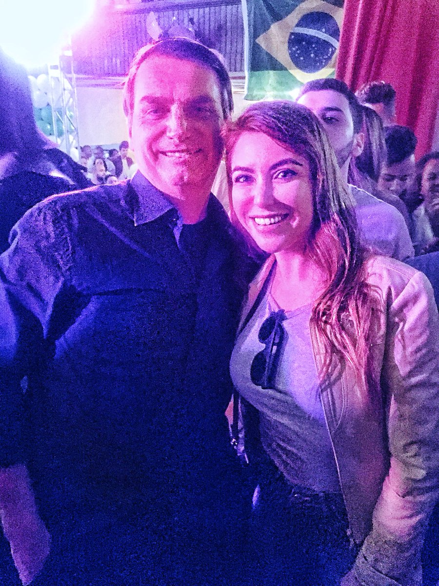 O <a href="/jairbolsonaro/">Jair M. Bolsonaro</a> representa o pai que todos nós temos, só quem não gosta são exatamente os que tem pai ausente! 
#EuVotoJB17