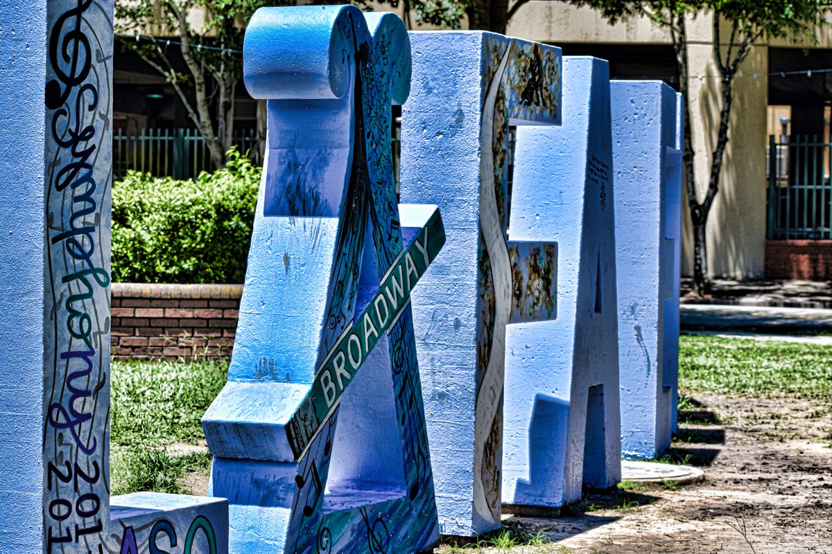 d_reedom's tweet photo. Beautiful Down Town lafayette @WhatsThe_DL  #HDR  #photographer #photooftheday #Lafayette #Louisiana @KATCTV3 @KLFY @DowntownLFT @cajundome https://t.co/njvfWQkFOc