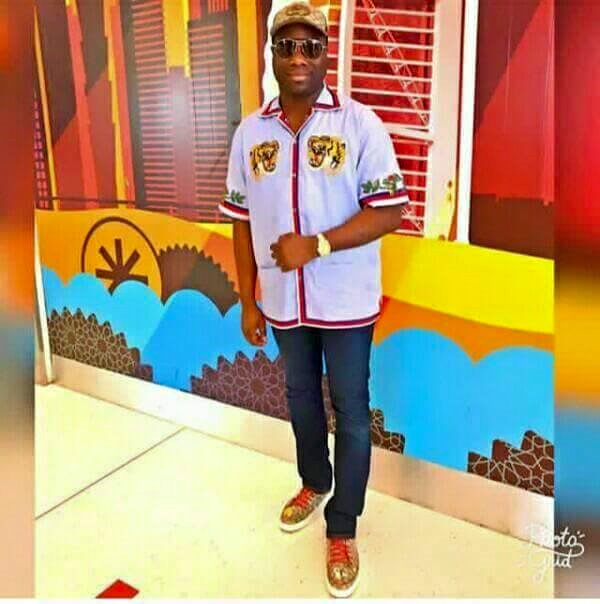 WanyeTim's tweet image. 