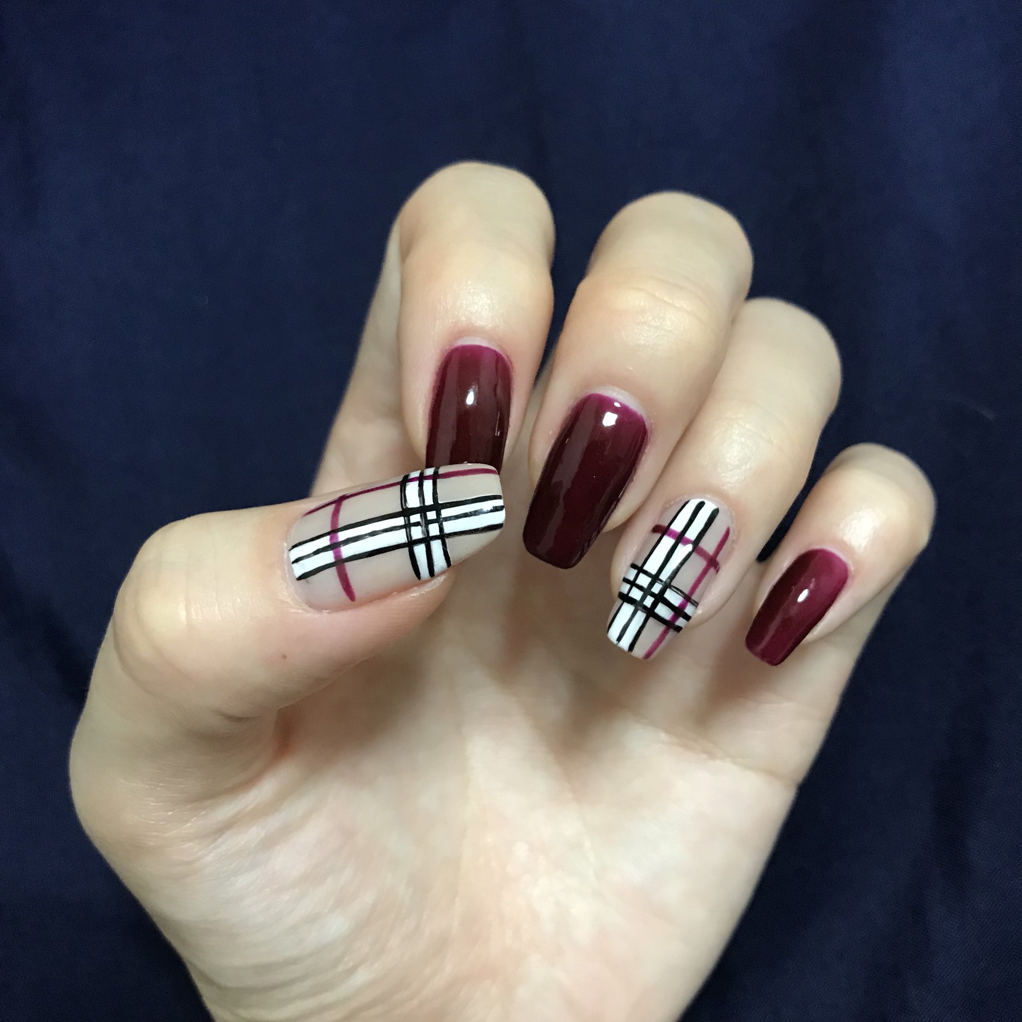 Nailsalon223 ニニミ ボルドー バーバリーチェック 秋にぴったりのネイルです 岩舟町 バーバリーチェックネイル 秋ネイル T Co 633vdwspmr Twitter Nailsalon223 ニニミ ボルドー バーバリーチェック 秋にぴったりのネイルです 岩舟町 バーバリーチェックネイル 秋ネイル T Co 633vdwspmr Twitter