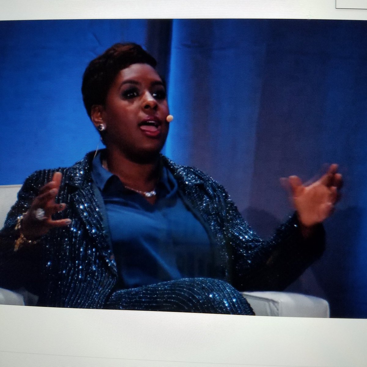 AngelaRF33's tweet image. I am watchin R+F convention w #more 14,000 consultans n NOLA! So excited, watchin and runin my business from computers! #RFVirtual! I love this company, doctors, products n r teams who want 2 help u improve ur skin, ur confidence n ur life! Are you ready?
#RFlifechangingskincare