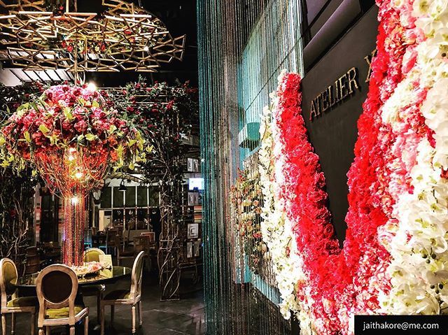 MeJaithakore's tweet photo. I am at the Atelier X & I am with the next “X” of Xperiences Xtraordinaire.....
#atelierx #floralart #designstudio #livedesigns #weddings #weddingdesigns #floralinstallation #flowerdesign #turnkeydecor #eventdecor #floralexperts #tomasdebruyne #efactoren… https://t.co/0ewJ7dNLku https://t.co/GLO6icHe6N