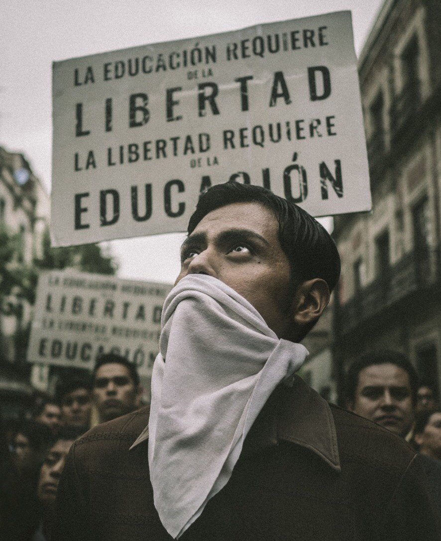 Extran6Enemig8's tweet photo. Hoy, después de 50 años, el silencio es todavía más fuerte. #MarchaDelSilencio #UnExtrañoEnemigo https://t.co/jzJK7ZbJE1