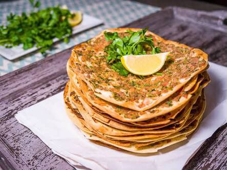 BTW, this is the first Turkish food that is on the european union’s list of protected regional agricultural products. Lahmacun (aka “turkish pizza”), also from Antep, was recently entered for application for this list too. 3/