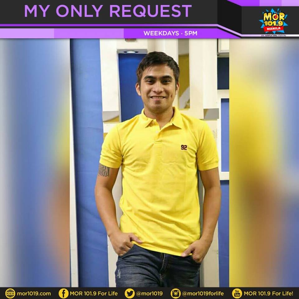 MORentPH's tweet photo. Feeling in love? Senti? Happy? Kahit ano pa ang mood ng gusto mong kanta ngayon, itawag na 'yan kay @1019djjocoloco dito sa #MyOnlyRequest! Dial mo lang ang 415-1111 o 924-2684. Pwede ka ring mag-send ng voice message request. 

Watch live via https://t.co/P9Y86MBL49. https://t.co/66qbM9Q9R0