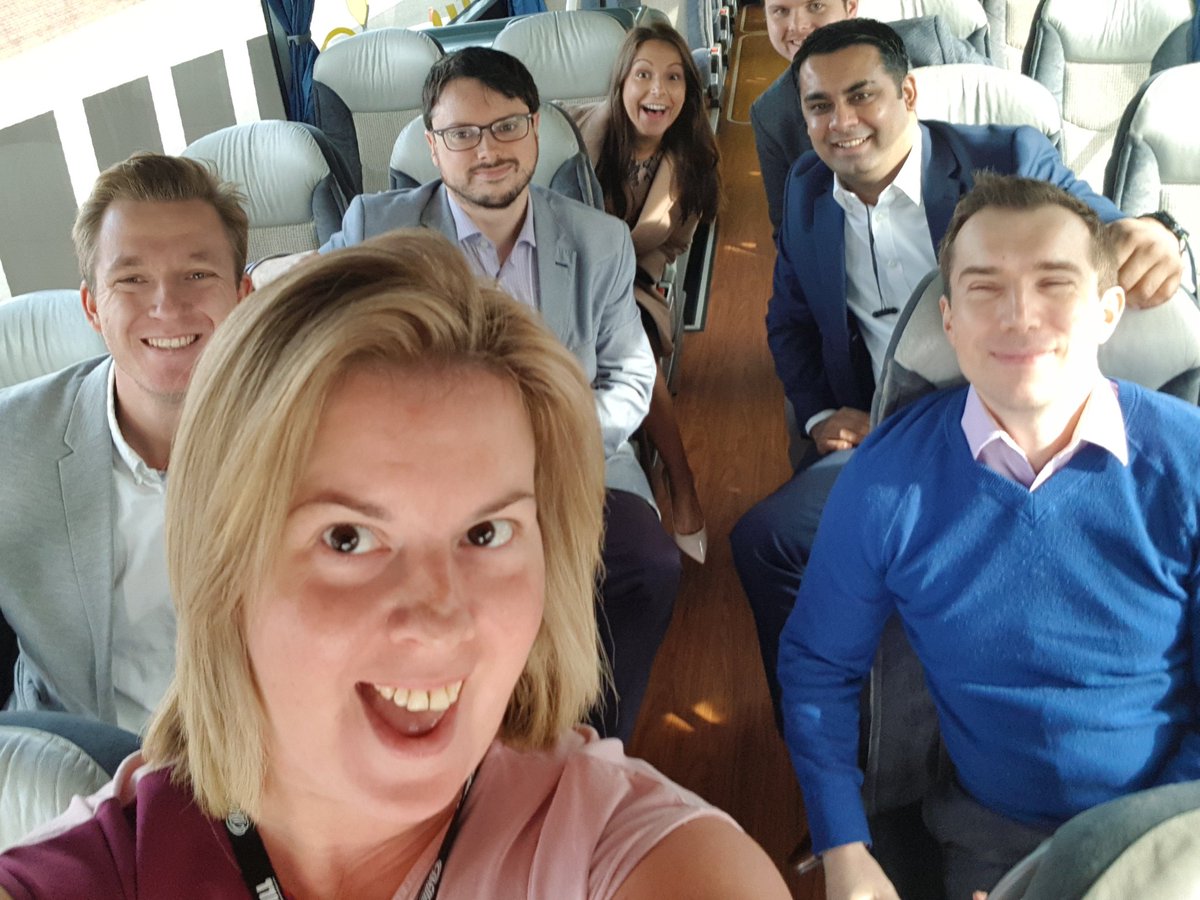 KellyLilliman's tweet photo. Some of our fabulous colleagues taking advantage of the #FreeBus #WHStLeger @sea_pigeon @kimmcmurdo @ateetkoomar https://t.co/FH4H28O8rW