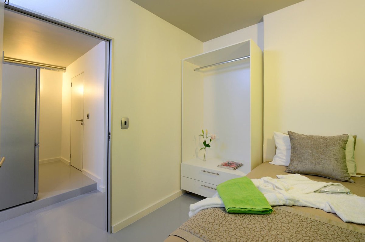 StudentathomeCT's tweet photo. Looking for accommodation for 2 for next year?
Student at Home has opened accommodation for next year – and our Gold room is perfectly snug for 2. 
Check out our Gold room apodment, and find your home for the year: 
https://t.co/EKeBF6YpR9 
#Studentathome #Capetown #Studentlife https://t.co/uAurYLzN6g