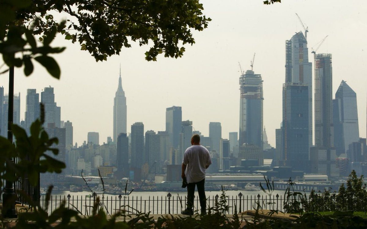 foleoapp's tweet photo. #NewYork Leapfrogs #London as Top City for Global #Finance: The US city took the top spot in the Z/YEN, Global Financial Centres Index, which measures financial centres on a range of factors.

https://t.co/rojli9sZGc @telebusiness @Masonboyowen https://t.co/rm2rtYn3JR