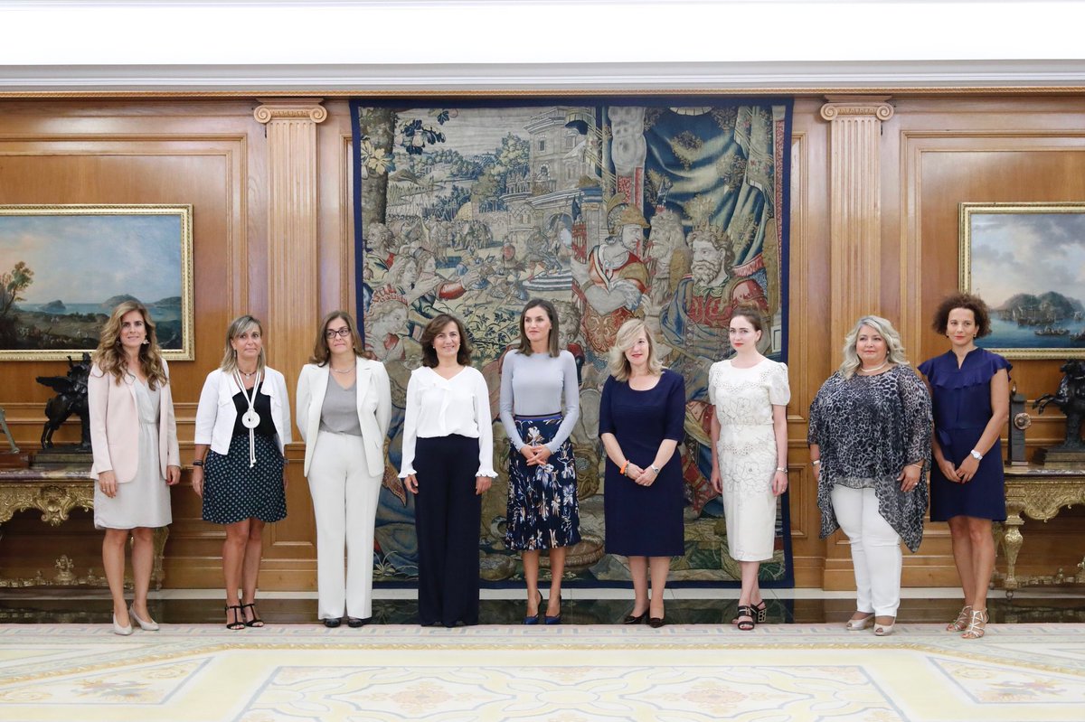 CasaReal's tweet photo. Audiencia de la Reina a una representación de la Asociación “Professional Women’s Network Madrid” https://t.co/0AEfVreRT3 https://t.co/pyunpY3hex