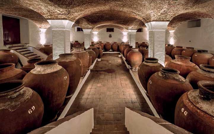 ArtenovaInfo's tweet photo. About the 2000-year-old Talha winemaking techniques from the sun-baked villages of southern Portugal...we will talk about #talhas with Paul White during #terracottaevino2018 in #Impuneta #Florence #Tuscany https://t.co/CkXrKlLb2X Also with Portugal Winemakers. Join us 24-25th/11 https://t.co/kUzH6AFfB6