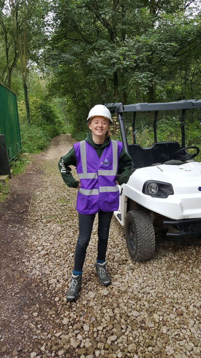 HartKris1's tweet photo. Induction of new volunteer @BIFoRUoB who seems to be very proud of her new hi-vis and helmet #gocitizenscience https://t.co/vXkgkbGkZ4