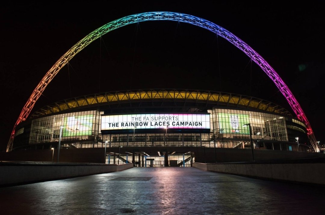StonewallFC's tweet photo. We are really proud to be joining our sponsor Team Pride for the #rainbowlaces summit today @wembleystadium with @stonewalluk @FA #RainbowLacesSummit #footballforeverybody https://t.co/ubO2inruuK