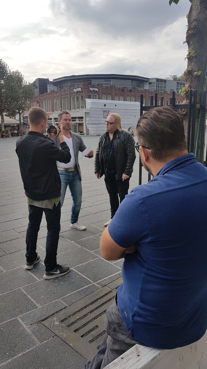 HvvWinkbulle's tweet photo. Benieuwd wat wij in hartje #Heerlen deden? Snel meer #Sjlagerkonkoer #spannend #Heële #Sjpassemig https://t.co/pz7imUmmoQ