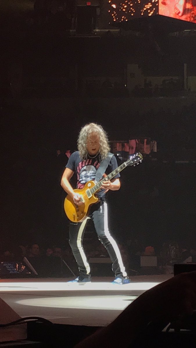ssinclairx9's tweet photo. What a night to remember for ever!!❤️🤘 #Metallica #metinwinnipeg #metallicafamily #iloveyous @Metallica https://t.co/9hUvhpojpn