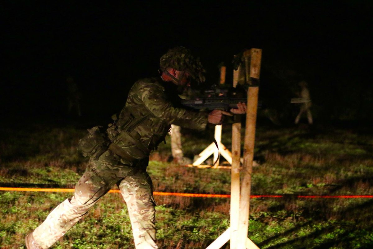 3pwrr's tweet photo. What did you do with your evenings this week... well we did a bit of this in Canterbury ๐๐ป #fiercepride #thetigers #PWRR #Bayonettraining #learnsndearn #stillrecruiting #rejoins #newbie #exregs #exres #exTA #jointoday https://t.co/h1h3qNu91E