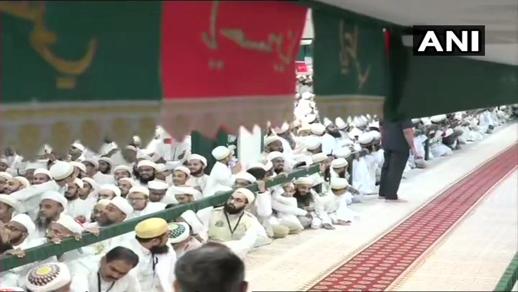 ANI's tweet photo. Prime Minister Narendra Modi at Saifee Mosque in Indore to attend Ashara Mubaraka - the commemoration of martyrdom of Imam Hussain, organized by the Dawoodi Bohra community (sect within Ismaili branch of Shias). #MadhyaPradesh https://t.co/42MyBht7Bl