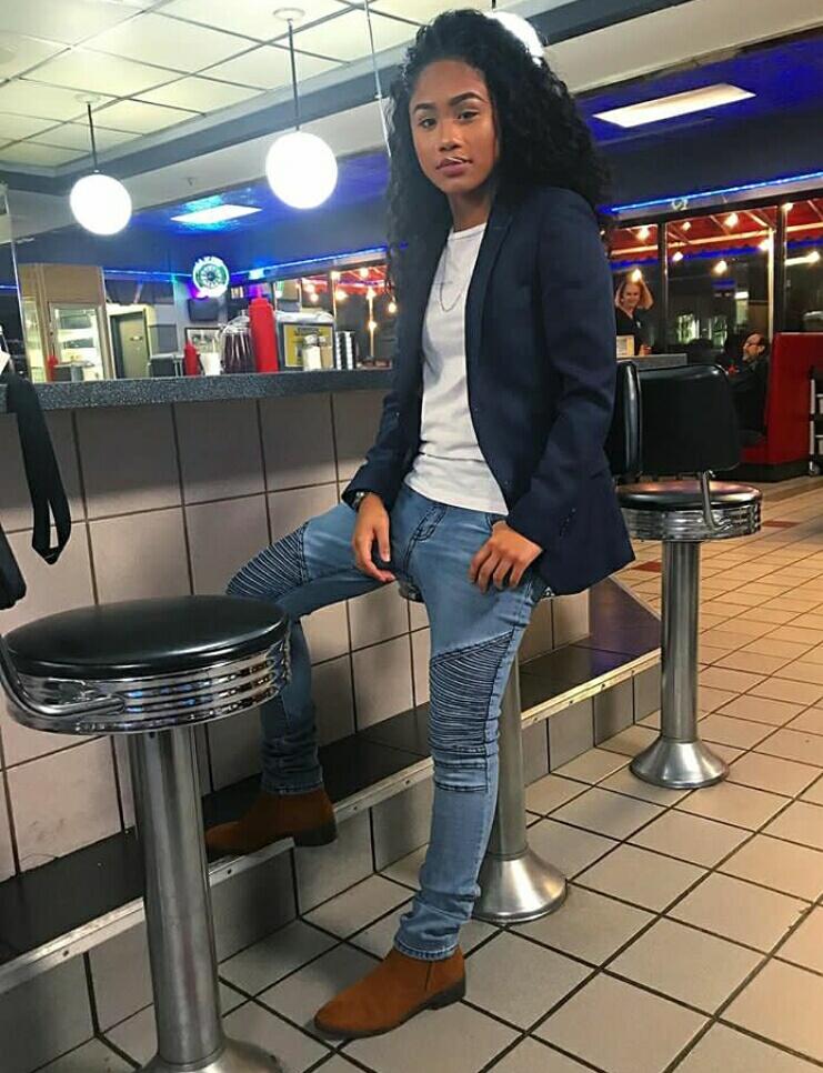 Santiago☜ (@gay4san) on Twitter photo 