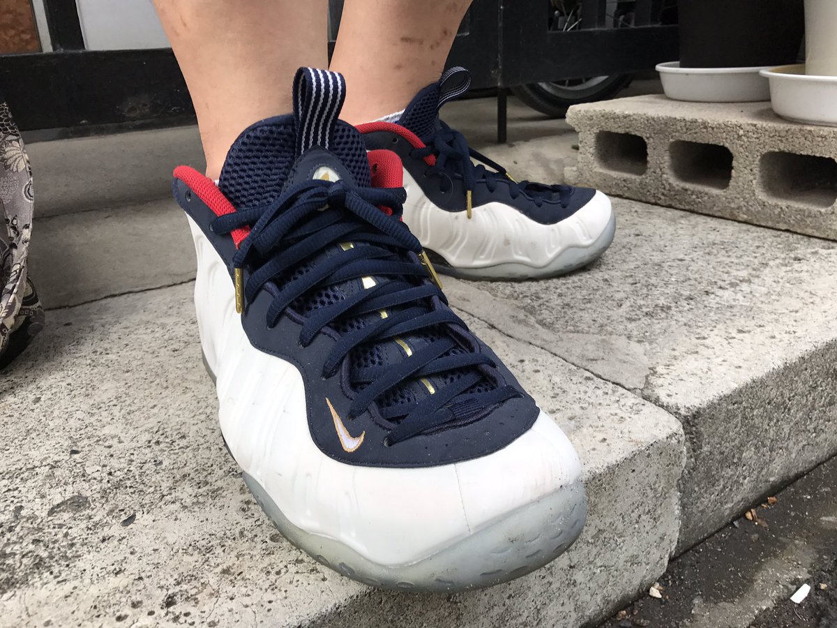 shigeki0706's tweet photo. 今日の相棒はコレ‼️
フォームポジット⤴︎オリンピックモデル
#nike #sneakers #kicks #formposite #ナイキ #スニーカー #キックス #ジャパスニ #バッシュ #恵比寿 #居酒屋 #店長 #趣味 #love https://t.co/lbf9qPDpI5