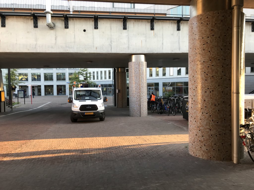 design4care's tweet photo. Superactie @GemeenteUtrecht . Kom met de fiets naar @LRC en wij halen hem weg. Sorry, plaats er 500 bij https://t.co/uSpvpKyGuK