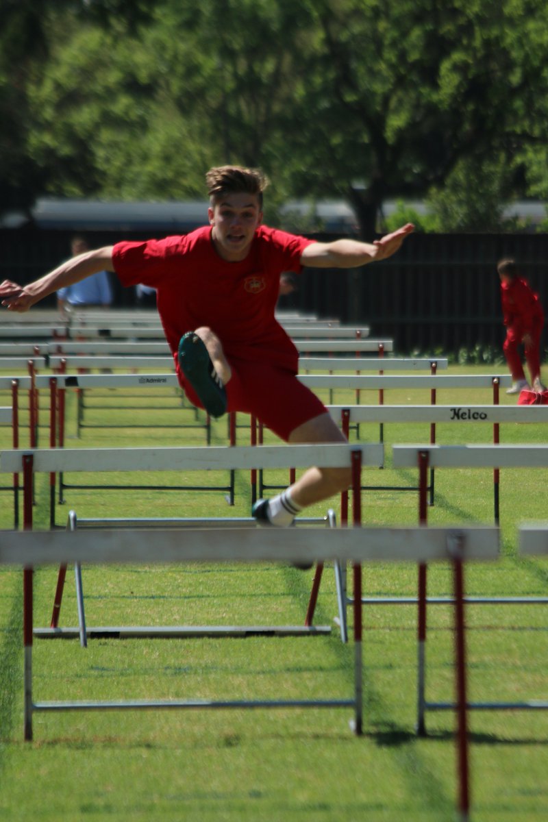KingEdVIISchool's tweet photo. #RedHurdles #redgrit #reddetermination we are RED! https://t.co/wLRryCieWL