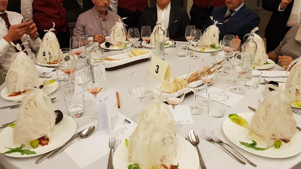 eatandrinkpiemo's tweet photo. Il benvenuto di @BITEGItaly ai buyer giunti a #biella!  Cena a cura di @AscomBiellese e @BocuseItalia 📷@crisscibrario #biteg #visitpiemonte https://t.co/HS1Rp7q3k8