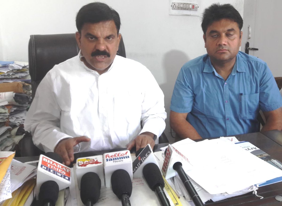 Governor should announce 23 September as State holiday to honour Dogra sentiment: Harsh @Harshdev1234 <a href="/JmuKmrPolice/">J&K Police</a>
<a href="/JAMMULINKS/">JAMMU LINKS NEWS</a> <a href="/rashtrapatibhvn/">President of India</a> 
<a href="/chzulfkarali/">Chowdhary Zulfkar Ali</a> @Kesarnirmal @PawanDevSingh10 @Mohitsmankotia <a href="/injkupdates/">JKUpdates</a>
<a href="/jkupdate/">Jkupdate</a> m.facebook.com/story.php?stor…